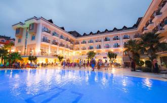 L'Oceanica Beach Resort Hotel 5