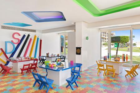 Pickalbatros White Beach Resort - Hurghada 5⭐️ інформація про готель та пошук турів в готелі Pickalbatros White Beach Resort - Hurghada 5⭐️ в Єгипеті