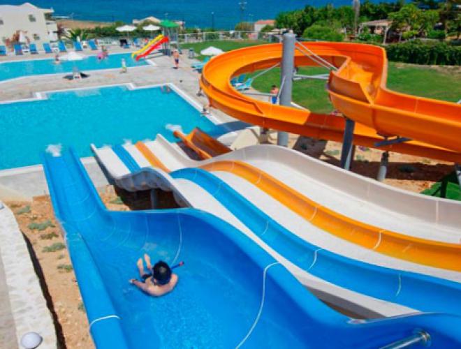 Підбірка готелів Греції на Халкідіках з водними гірками