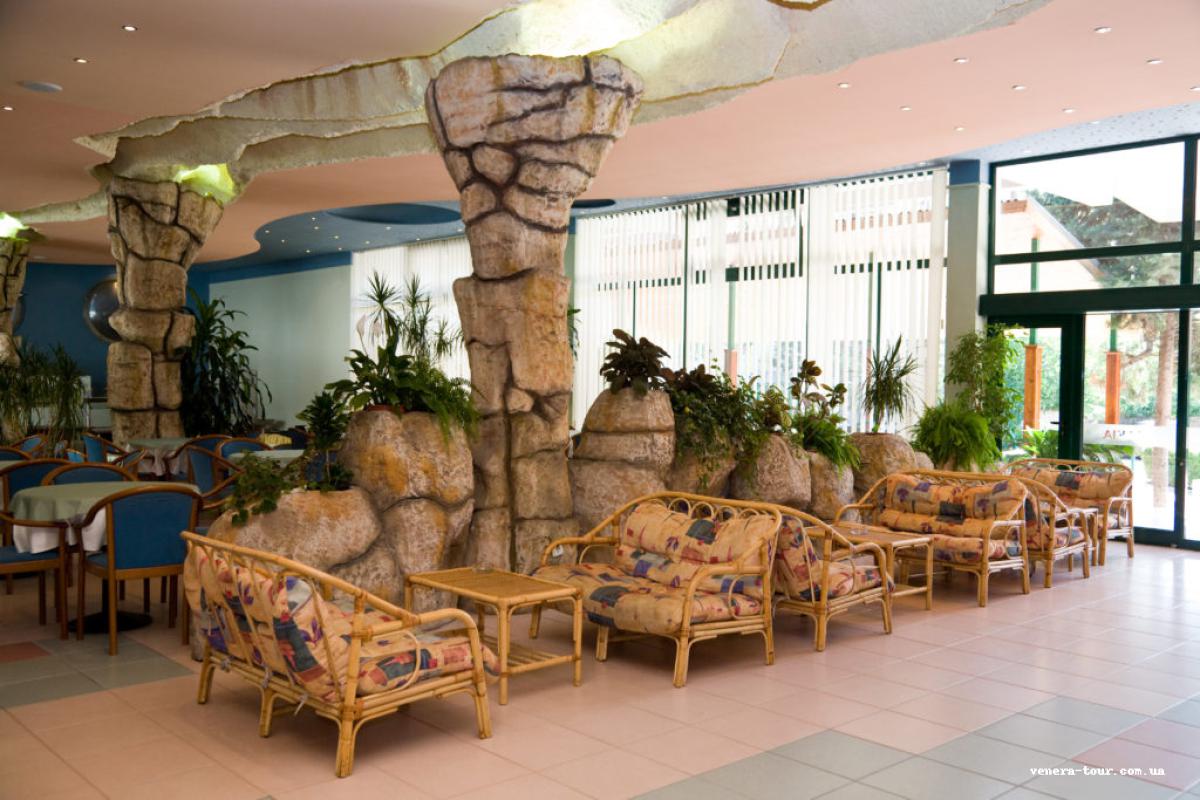 Trakia 3⭐️ інформація про готель та пошук турів в готелі Trakia 3⭐️ в Болгарії