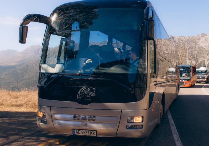 Керівник групи на рейсі