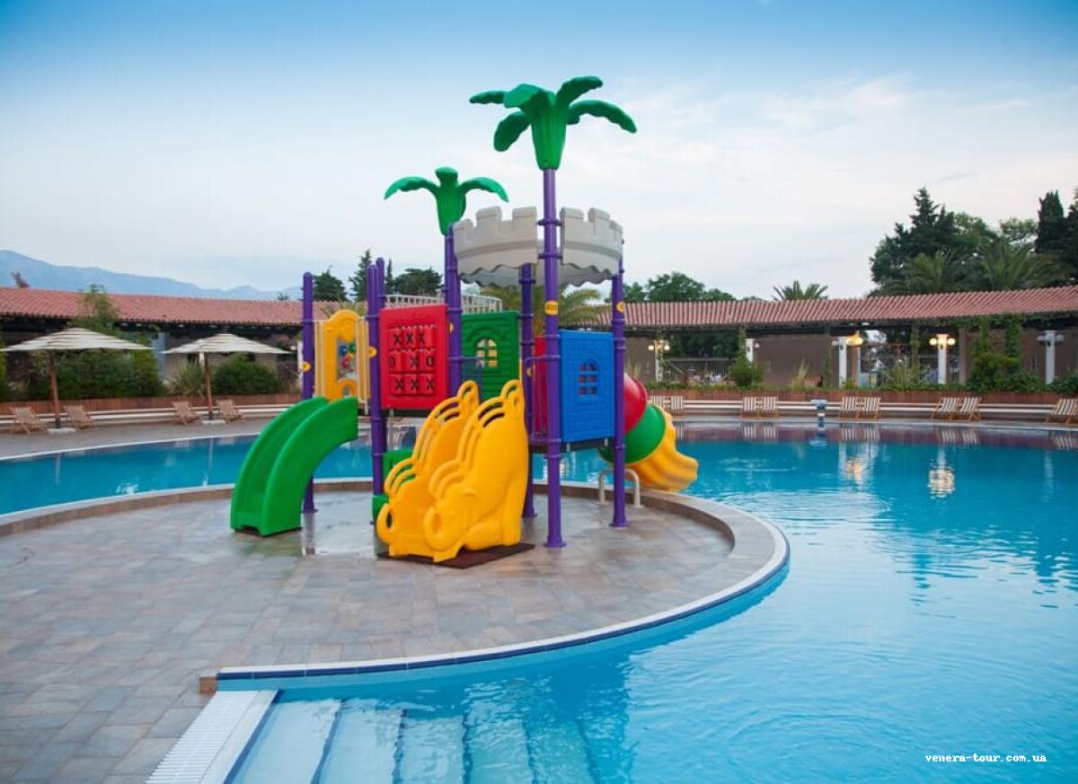 Slovenska Plaza Hotel 4⭐️ інформація про готель та пошук турів в готелі Slovenska Plaza Hotel 4⭐️ в Чорногорії