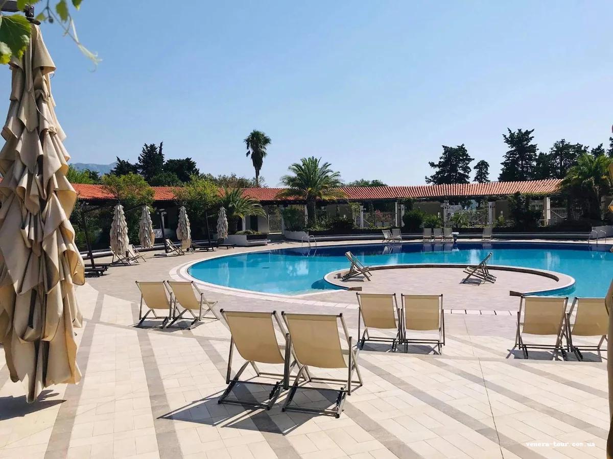 Slovenska Plaza Hotel 4⭐️ інформація про готель та пошук турів в готелі Slovenska Plaza Hotel 4⭐️ в Чорногорії