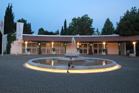 Slovenska Plaza Hotel 4⭐️ інформація про готель та пошук турів в готелі Slovenska Plaza Hotel 4⭐️ в Чорногорії