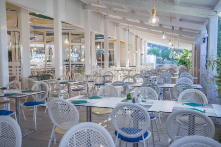 Slovenska Plaza Hotel 4⭐️ інформація про готель та пошук турів в готелі Slovenska Plaza Hotel 4⭐️ в Чорногорії