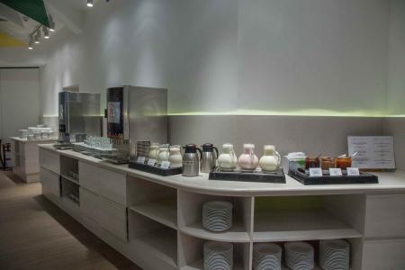 Slovenska Plaza Hotel 4⭐️ інформація про готель та пошук турів в готелі Slovenska Plaza Hotel 4⭐️ в Чорногорії