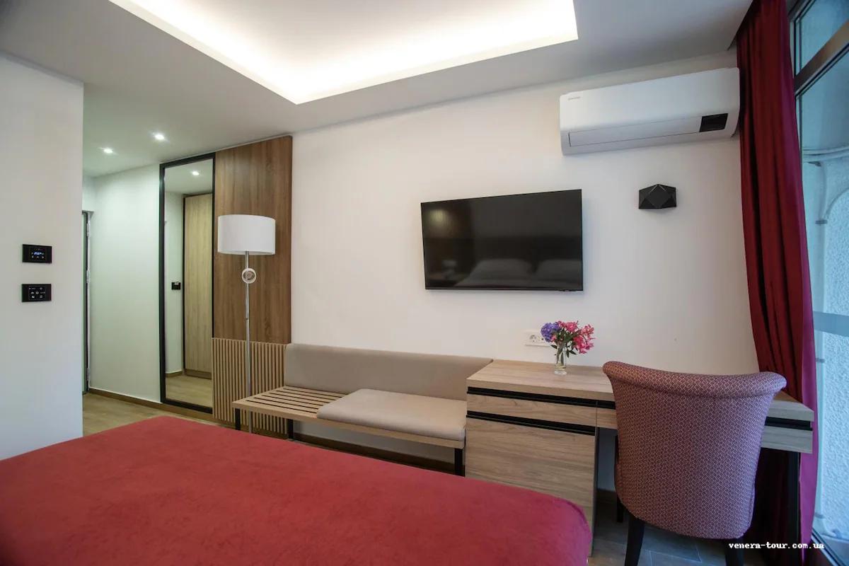 Slovenska Plaza Hotel 4⭐️ інформація про готель та пошук турів в готелі Slovenska Plaza Hotel 4⭐️ в Чорногорії