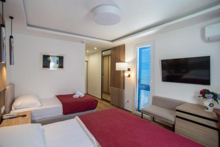 Slovenska Plaza Hotel 4⭐️ інформація про готель та пошук турів в готелі Slovenska Plaza Hotel 4⭐️ в Чорногорії