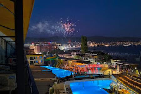 Glarus 3⭐️ інформація про готель та пошук турів в готелі Glarus 3⭐️ в Болгарії