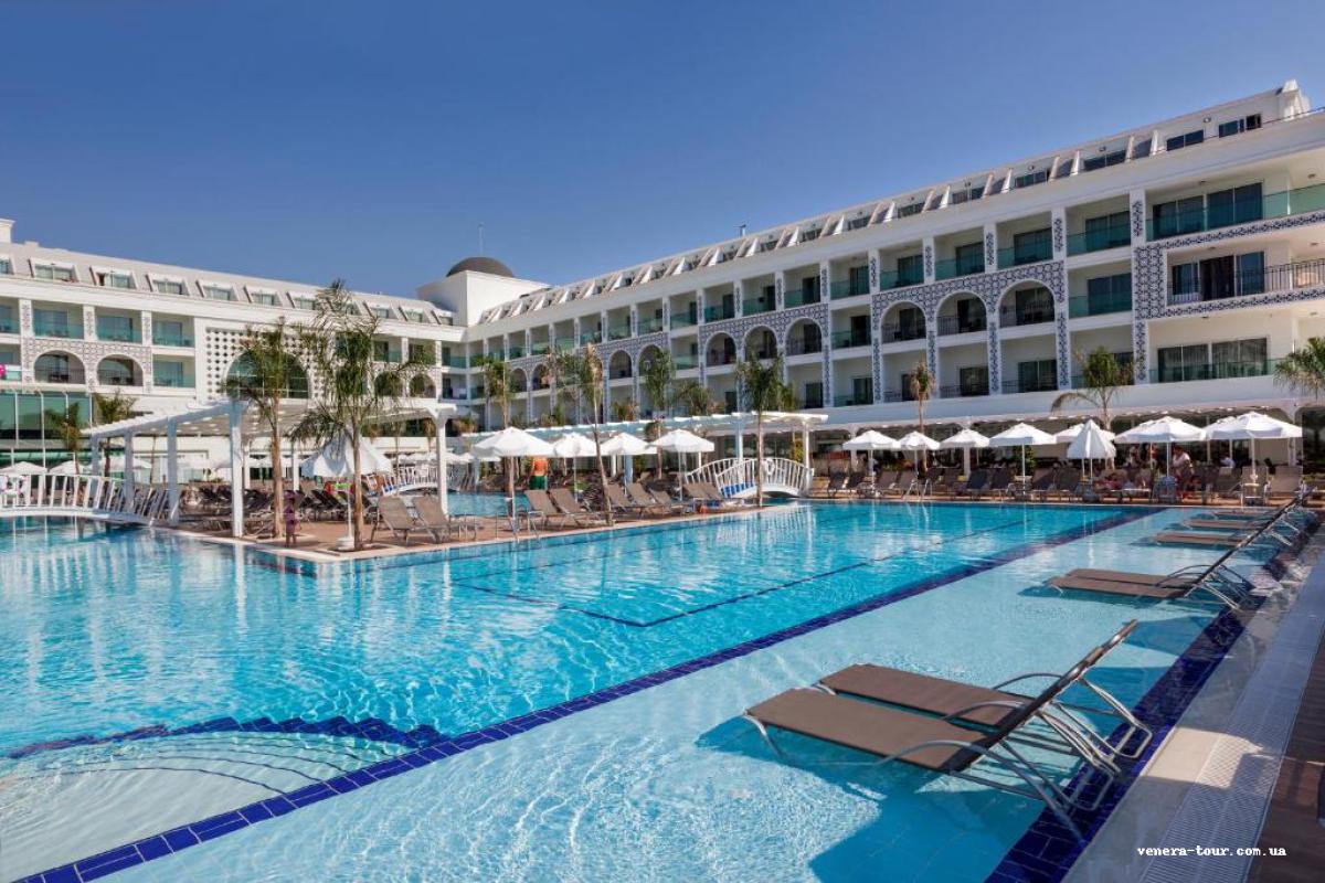 Karmir Resort & Spa 5⭐️ інформація про готель та пошук турів в готелі Karmir Resort & Spa 5⭐️ в Туреччині