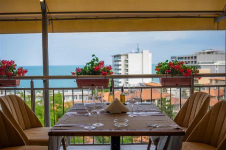 Golden Beach Park Hotel 4⭐️ інформація про готель та пошук турів в готелі Golden Beach Park Hotel 4⭐️ в Болгарії