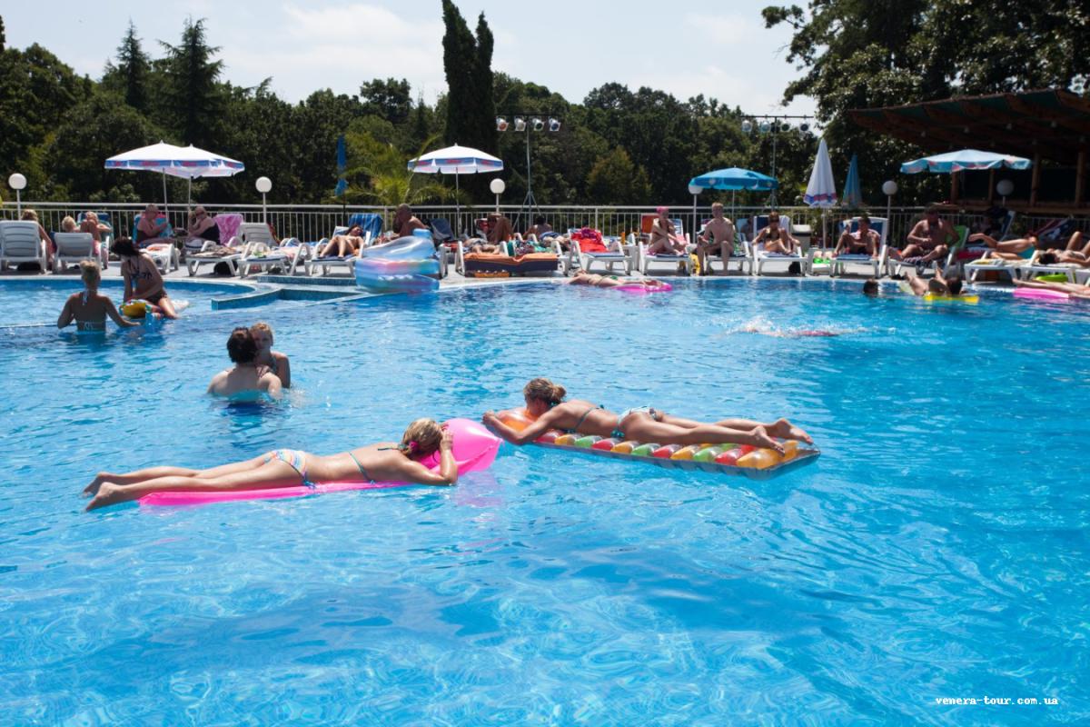 Pliska 3⭐️ інформація про готель та пошук турів в готелі Pliska 3⭐️ в Болгарії