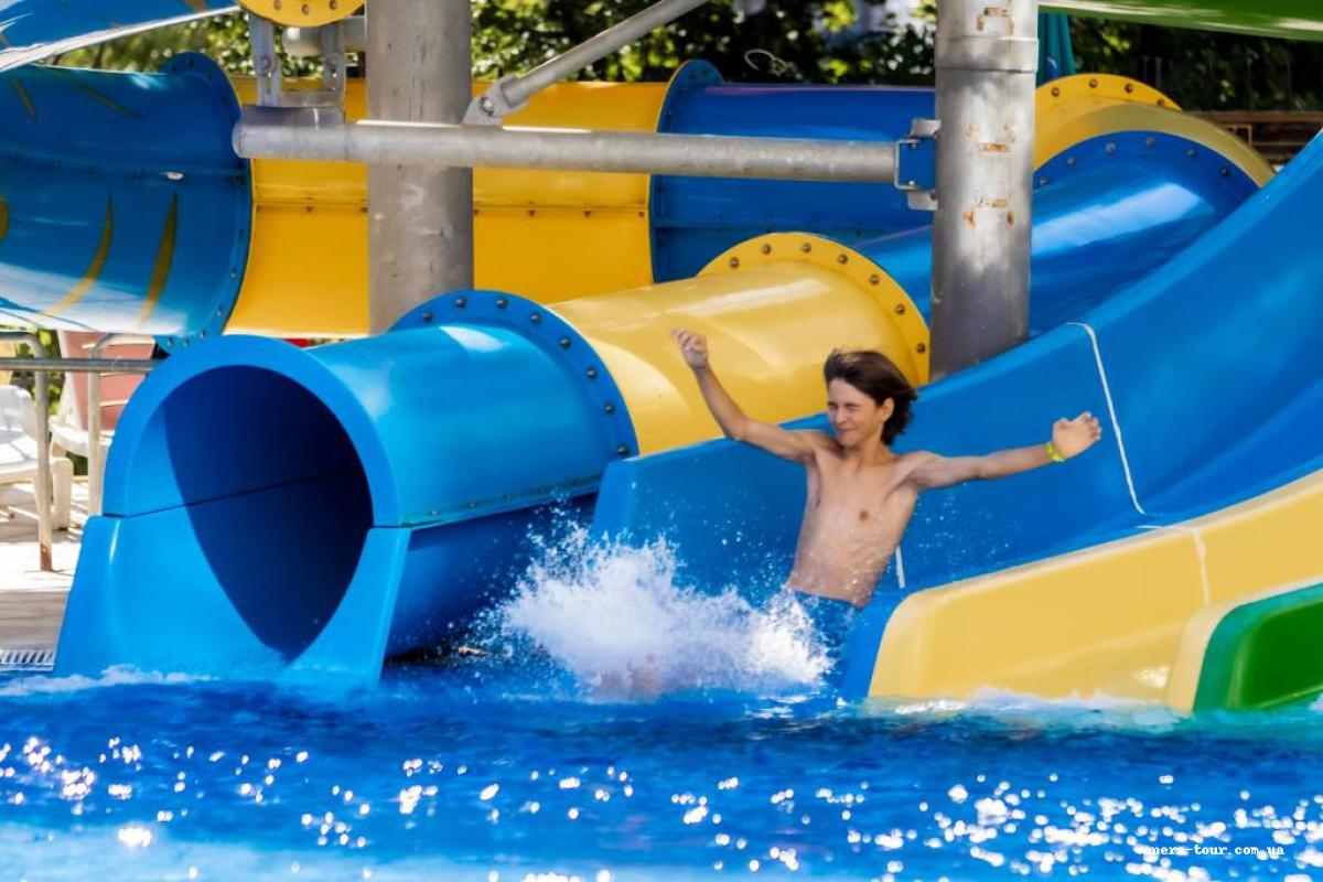Prestige Grand Hotel & Aquapark 4⭐️ інформація про готель та пошук турів в готелі Prestige Grand Hotel & Aquapark 4⭐️ в Болгарії