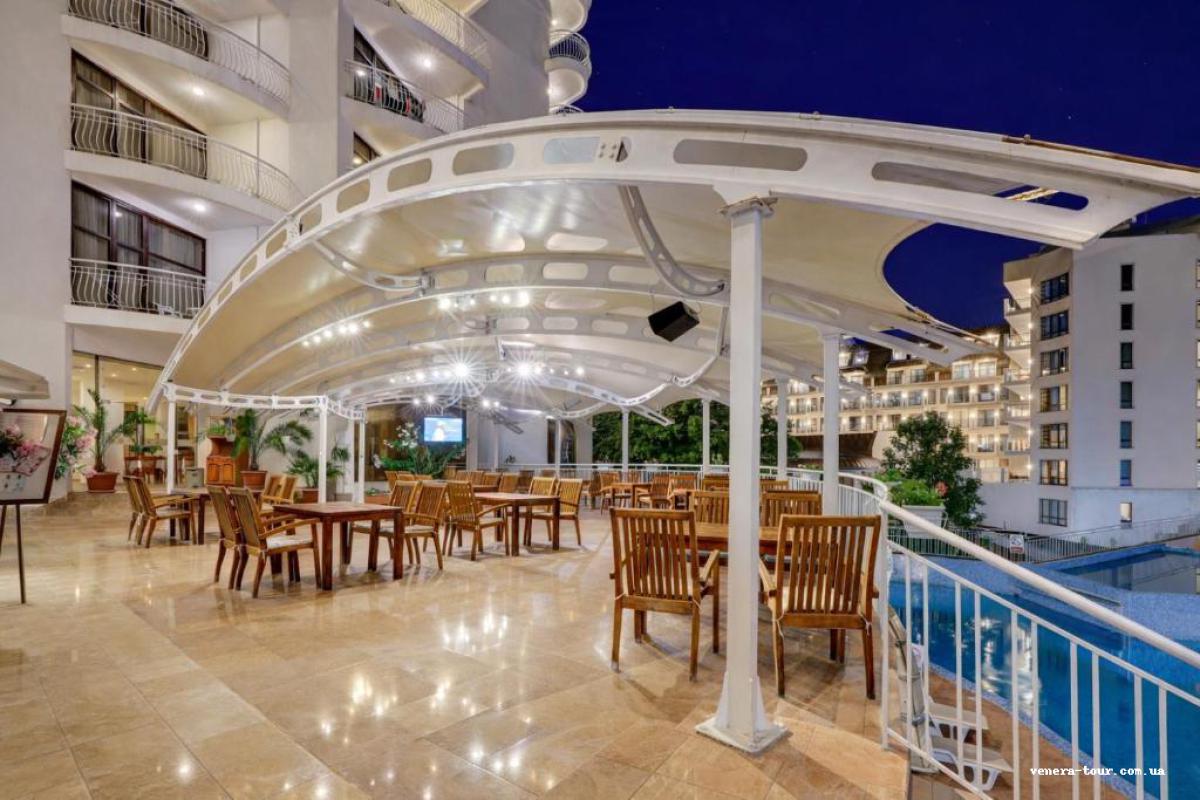 Prestige Grand Hotel & Aquapark 4⭐️ інформація про готель та пошук турів в готелі Prestige Grand Hotel & Aquapark 4⭐️ в Болгарії