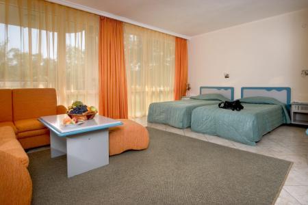 Iskar Hotel Sunny Beach інформація про готель та пошук турів в готелі Iskar Hotel Sunny Beach в Болгарії
