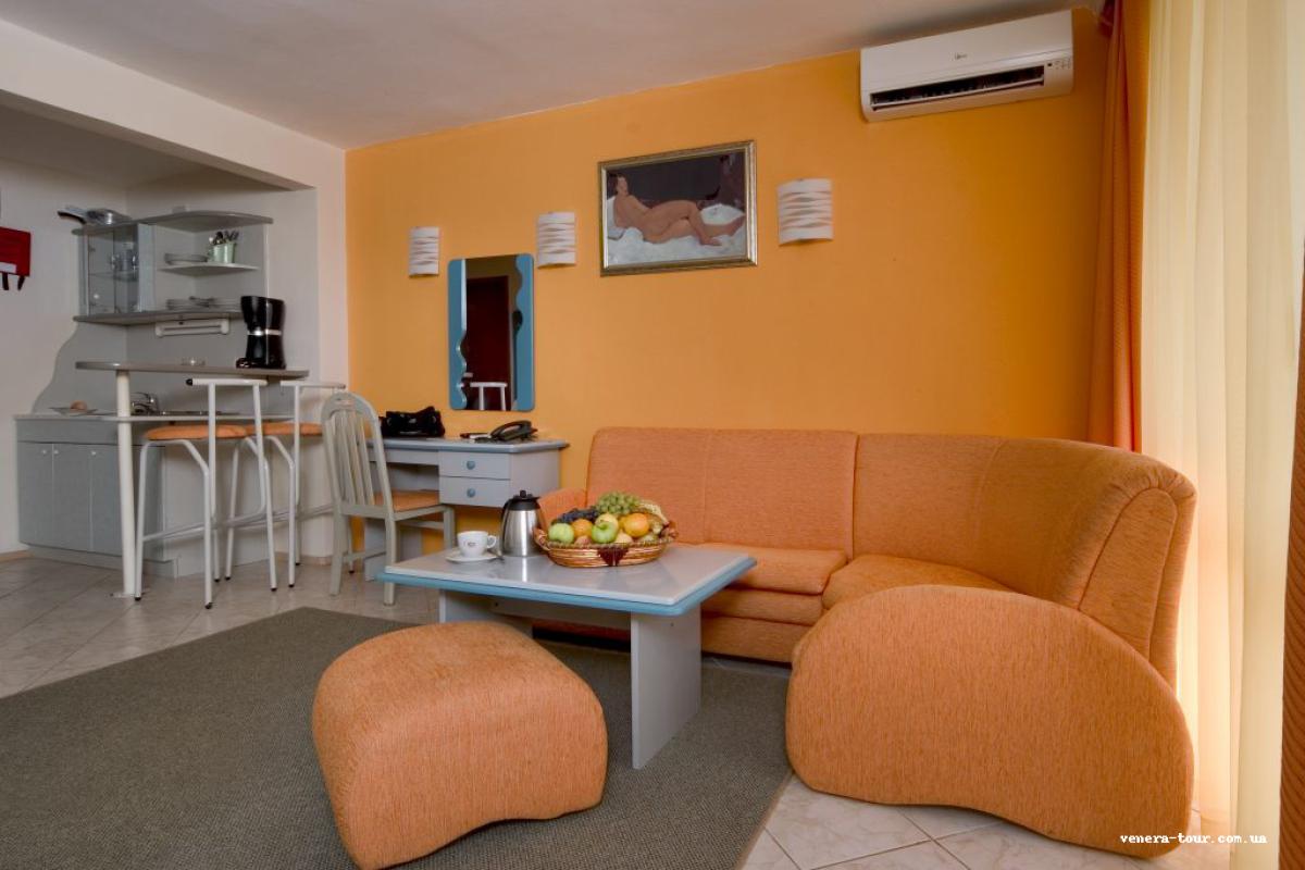 Iskar Hotel Sunny Beach інформація про готель та пошук турів в готелі Iskar Hotel Sunny Beach в Болгарії