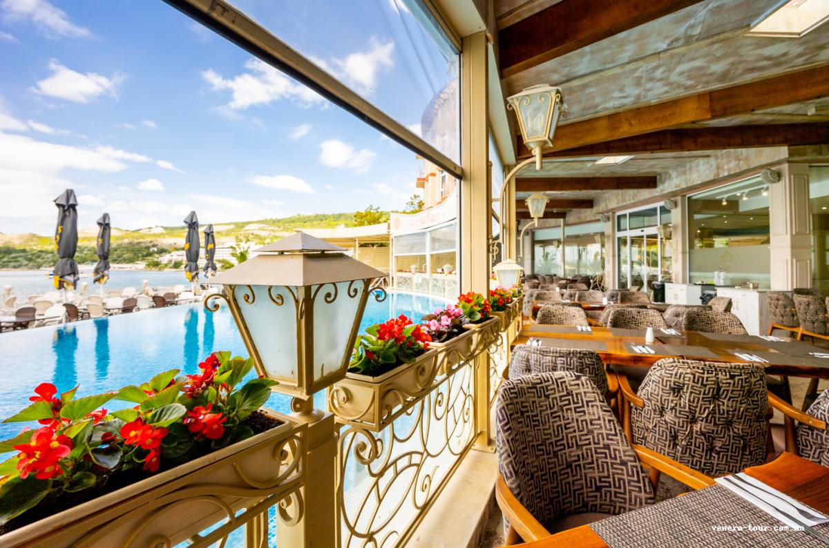 Royal Bay Resort інформація про готель та пошук турів в готелі Royal Bay Resort в Болгарії