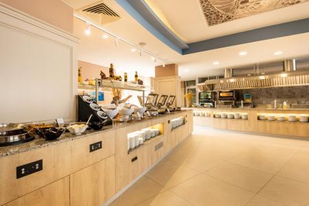Royal Bay Resort інформація про готель та пошук турів в готелі Royal Bay Resort в Болгарії