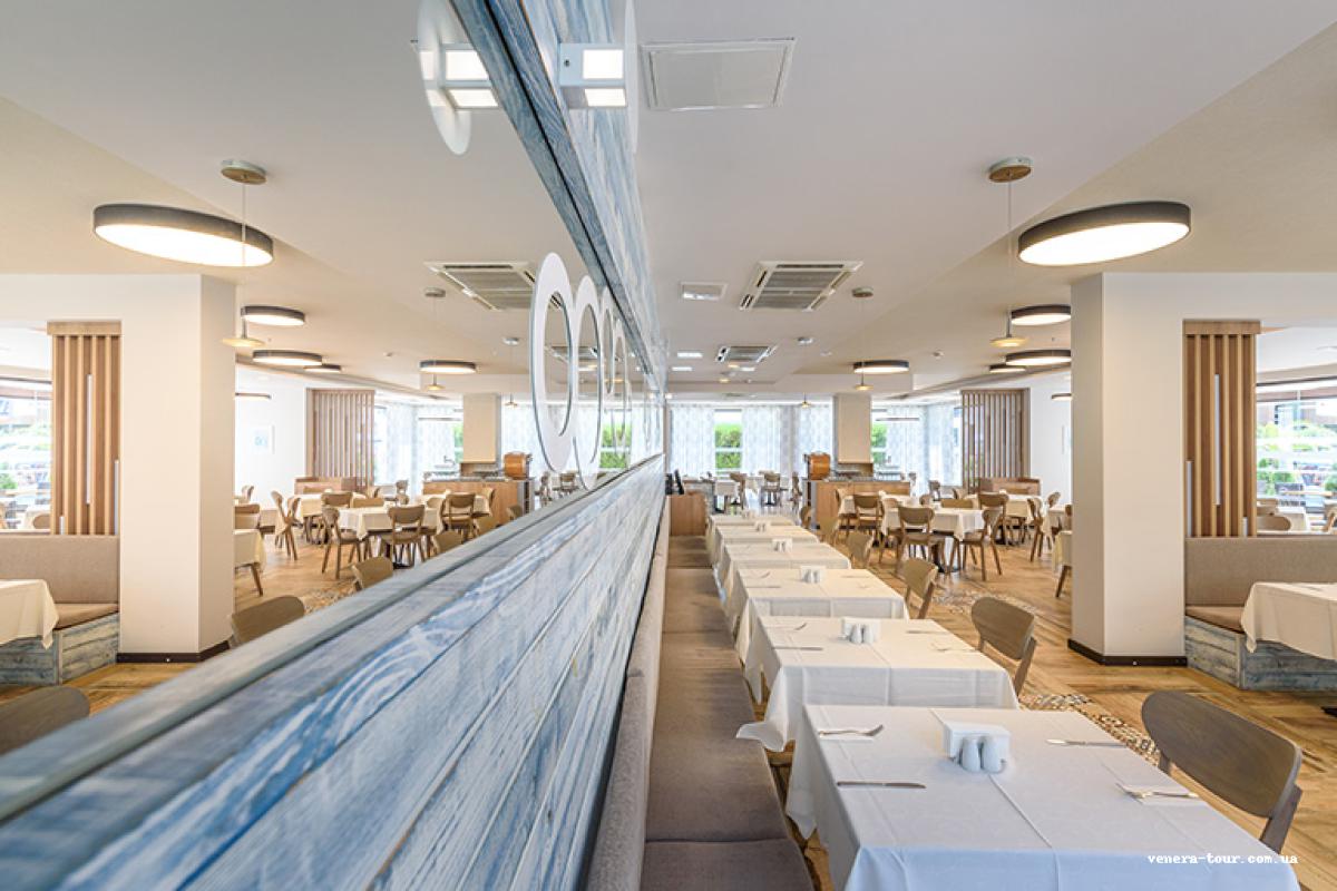Lion Sunny Beach  4⭐️ інформація про готель та пошук турів в готелі Lion Sunny Beach  4⭐️ в Болгарії