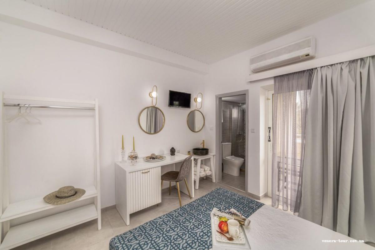 Roxani Hotel інформація про готель та пошук турів в готелі Roxani Hotel в Греції