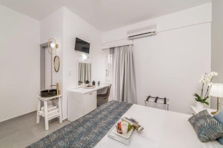 Roxani Hotel інформація про готель та пошук турів в готелі Roxani Hotel в Греції