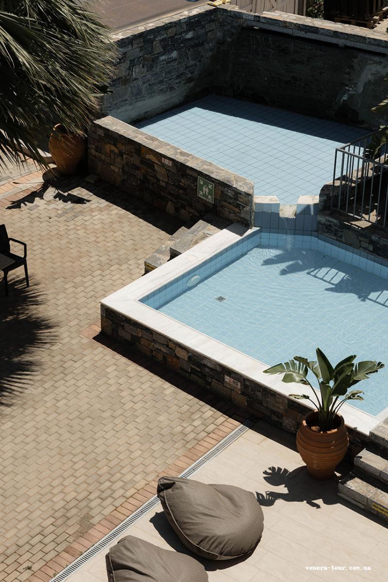 Pollis Hotel (ex. Miramare Hotel Hersonissos) інформація про готель та пошук турів в готелі Pollis Hotel (ex. Miramare Hotel Hersonissos) в Греції