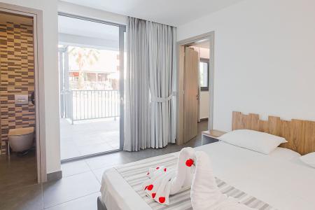 Pollis Hotel (ex. Miramare Hotel Hersonissos) інформація про готель та пошук турів в готелі Pollis Hotel (ex. Miramare Hotel Hersonissos) в Греції