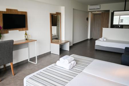 Pollis Hotel (ex. Miramare Hotel Hersonissos) інформація про готель та пошук турів в готелі Pollis Hotel (ex. Miramare Hotel Hersonissos) в Греції