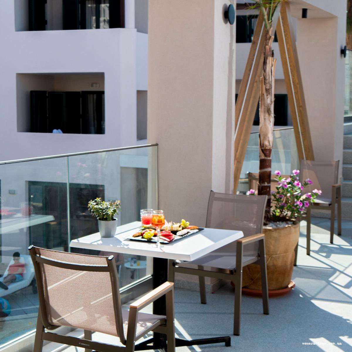 Porto Greco Village Beach Hotel інформація про готель та пошук турів в готелі Porto Greco Village Beach Hotel в Греції