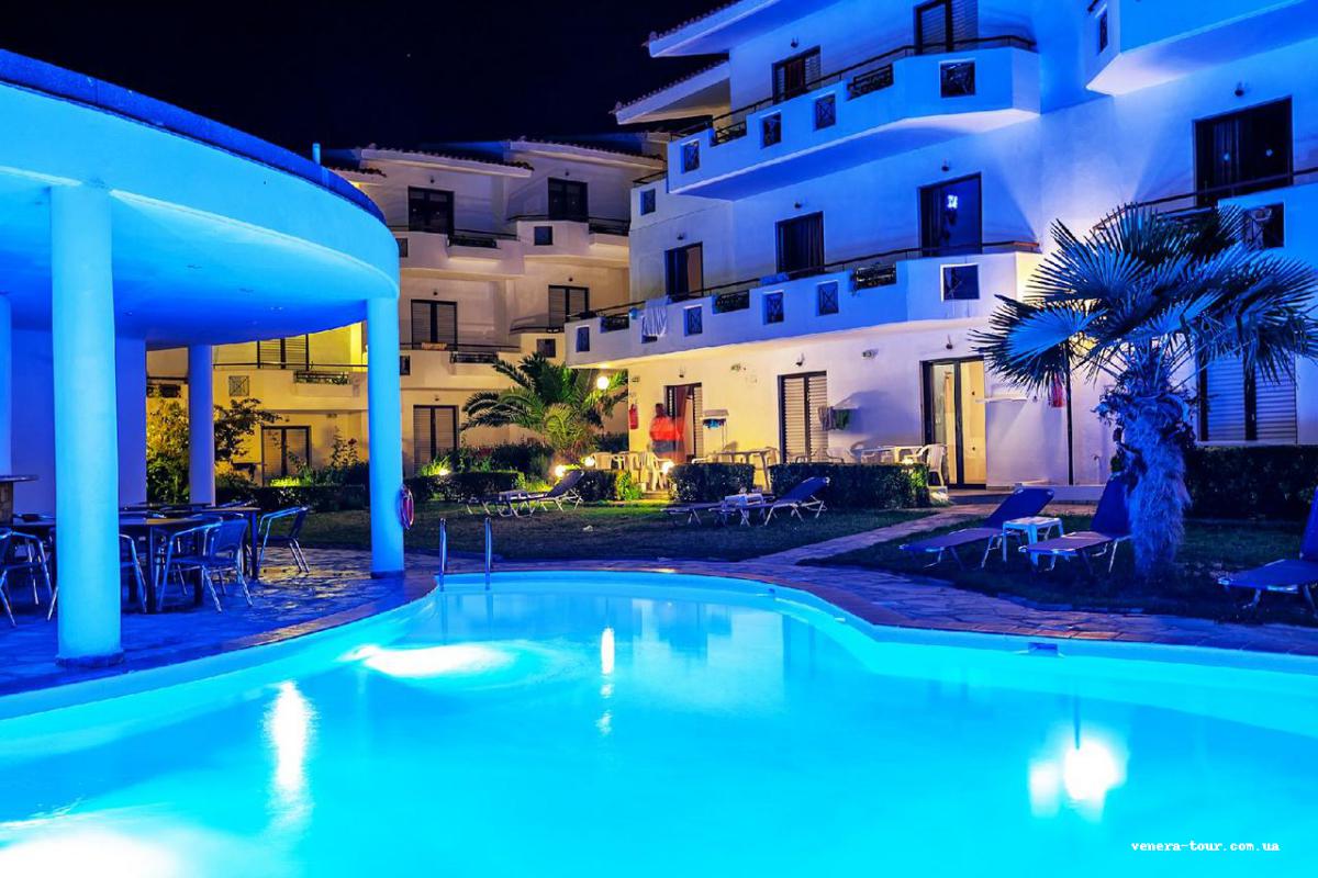 Xenios Dolphin Beach (Ex. Dolphin Beach) інформація про готель та пошук турів в готелі Xenios Dolphin Beach (Ex. Dolphin Beach) в Греції
