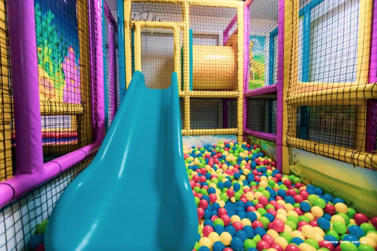 Prestige Hotel & Aqua Park (ex.Golden Yavor) 4⭐️ інформація про готель та пошук турів в готелі Prestige Hotel & Aqua Park (ex.Golden Yavor) 4⭐️ в Болгарії