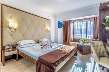 Prestige Hotel & Aqua Park (ex.Golden Yavor) 4⭐️ інформація про готель та пошук турів в готелі Prestige Hotel & Aqua Park (ex.Golden Yavor) 4⭐️ в Болгарії