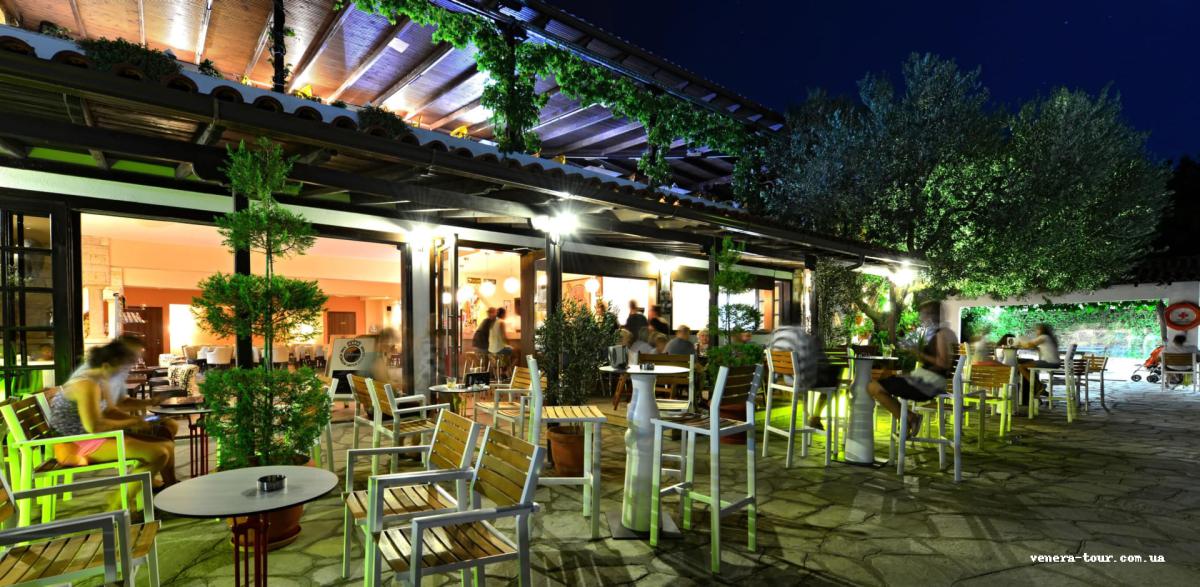 Philoxenia Hotel Psakoudia (Sithonia) інформація про готель та пошук турів в готелі Philoxenia Hotel Psakoudia (Sithonia) в Греції