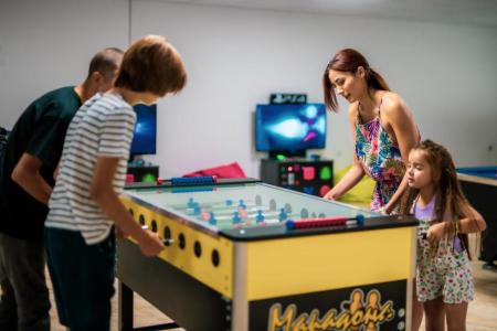 Prestige Hotel & Aqua Park (ex.Golden Yavor) 4⭐️ інформація про готель та пошук турів в готелі Prestige Hotel & Aqua Park (ex.Golden Yavor) 4⭐️ в Болгарії