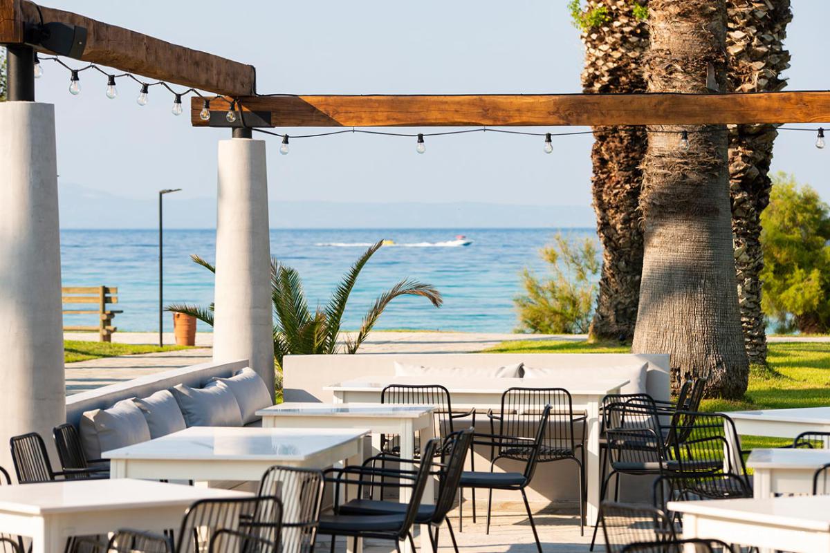Kassandra Palace Seaside Resort інформація про готель та пошук турів в готелі Kassandra Palace Seaside Resort в Греції