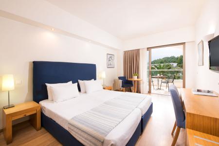 Kassandra Palace Seaside Resort інформація про готель та пошук турів в готелі Kassandra Palace Seaside Resort в Греції