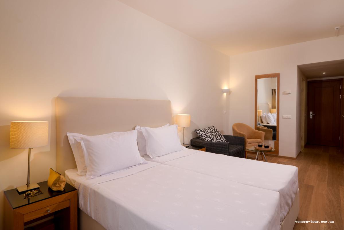 Kassandra Palace Seaside Resort інформація про готель та пошук турів в готелі Kassandra Palace Seaside Resort в Греції
