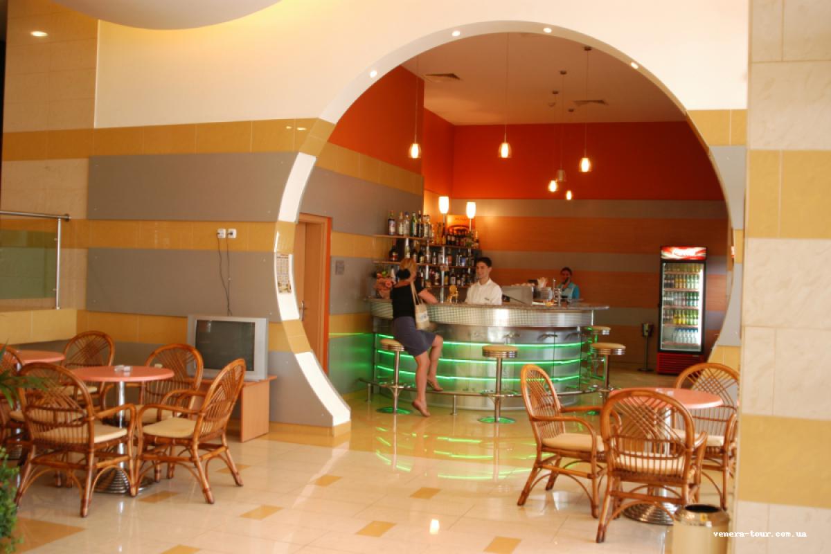 Trakia Plaza 4⭐️ інформація про готель та пошук турів в готелі Trakia Plaza 4⭐️ в Болгарії