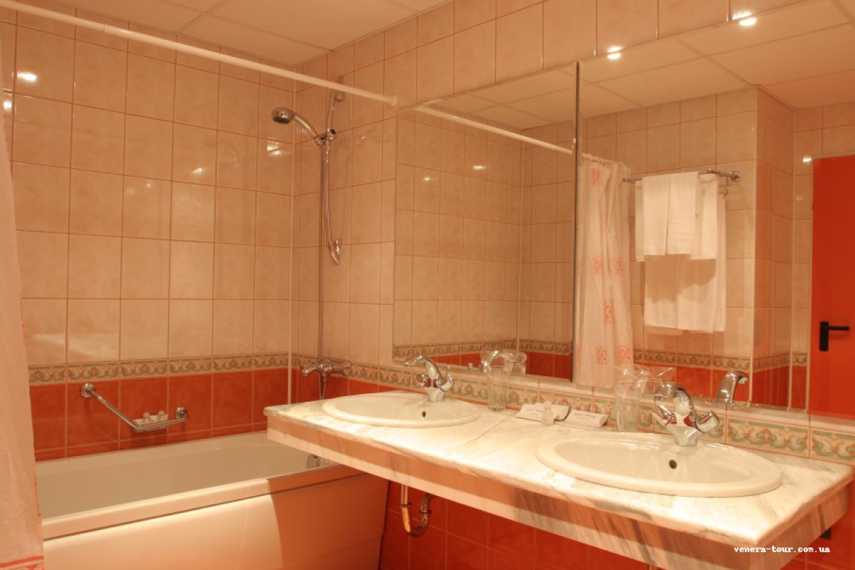 Trakia Plaza 4⭐️ інформація про готель та пошук турів в готелі Trakia Plaza 4⭐️ в Болгарії